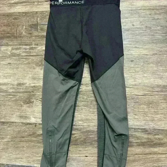 Calvin Klein Women’s Performance Leggings Black & Green Size Medium - Picture 2 of 3